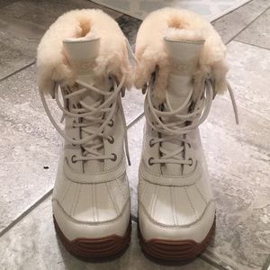 Ugg Snow boots